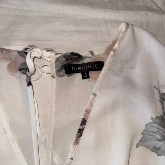 Dynamite White Floral Dress - Picture 3 of 5